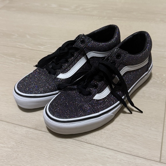 Vans Women's Black and White Glitter Low Top Shoes - Picture 3 of 9